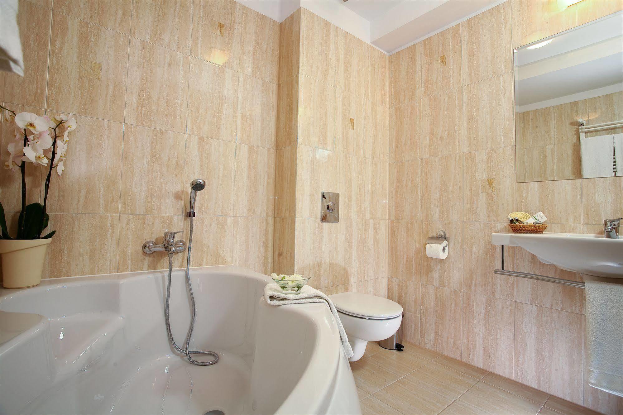 Tulip Hotels - Wroclaw Centre المظهر الخارجي الصورة